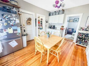 70 Line St, Unit 1 in Somerville, MA - Building Photo - Building Photo