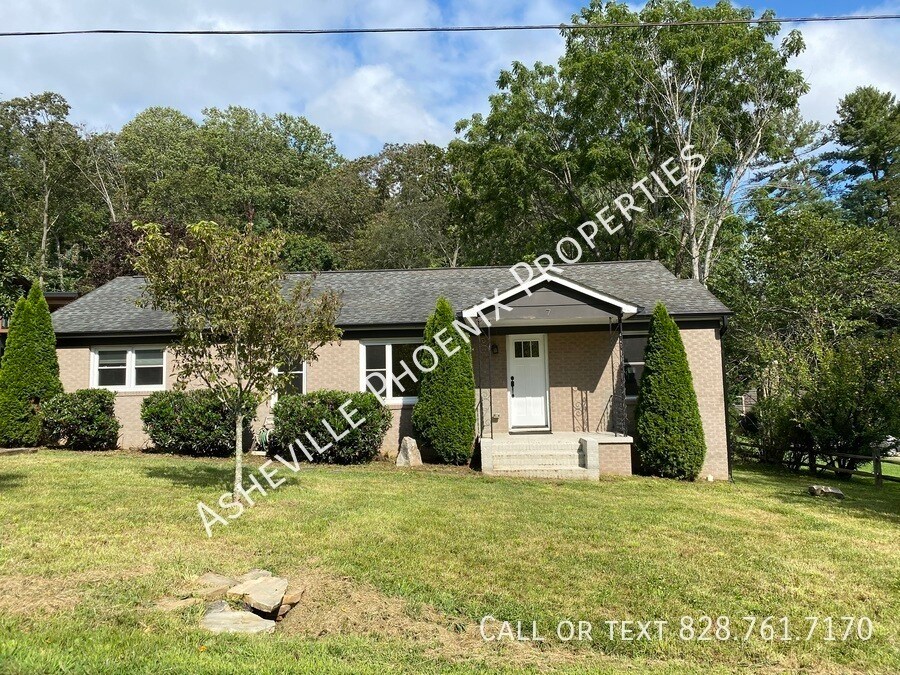 7 Bassett Rd in Asheville, NC - Building Photo