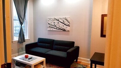 522 N 15th St, Unit 1 in Philadelphia, PA - Building Photo - Building Photo