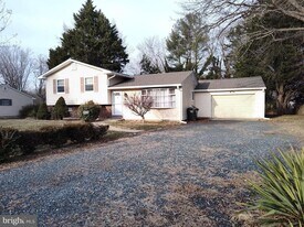 29496 Corbin Pkwy, Unit Apt 1 bed 4 in Easton, MD - Building Photo