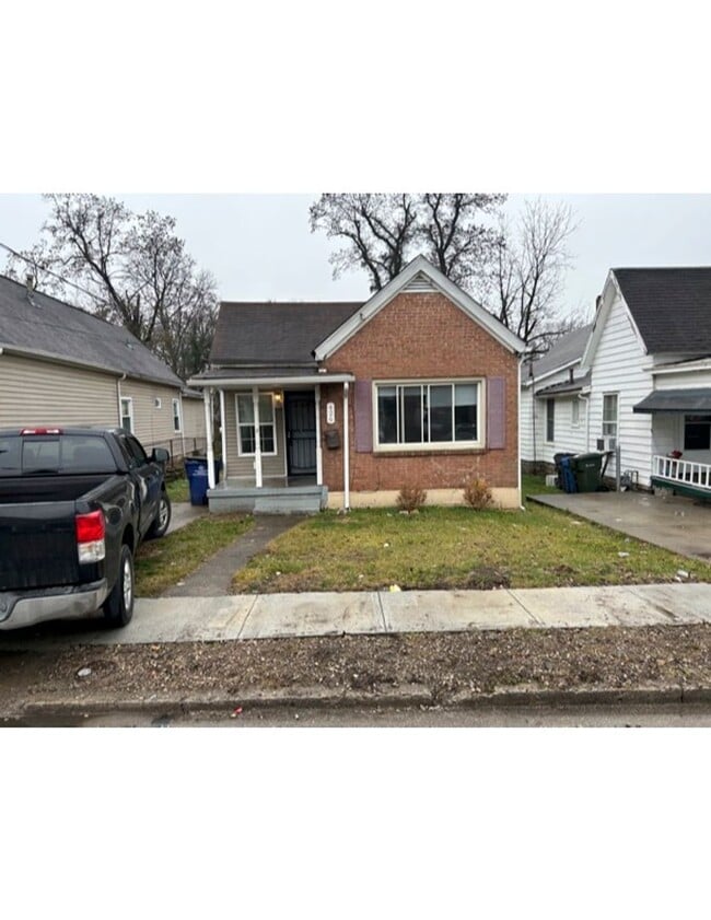 property at 426 E Fifth St