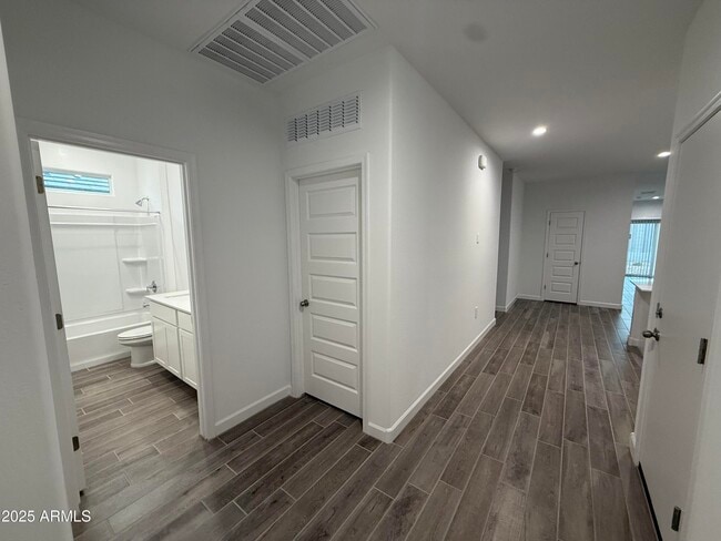 2342 W Sheridan Ave in Apache Junction, AZ - Building Photo - Building Photo