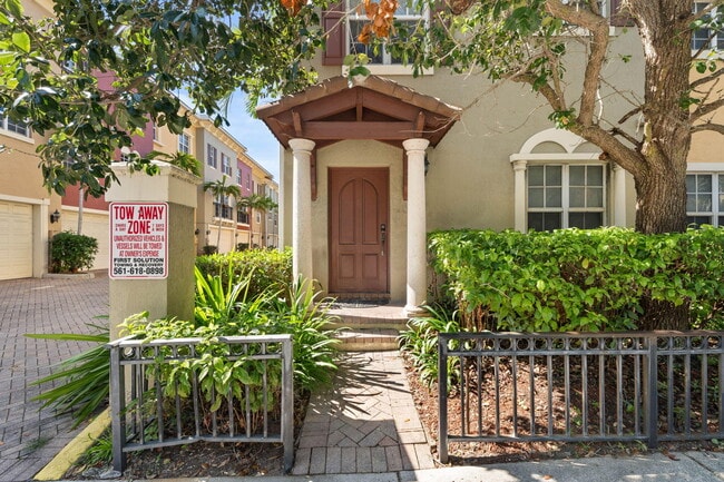 property at 601 S Federal Hwy