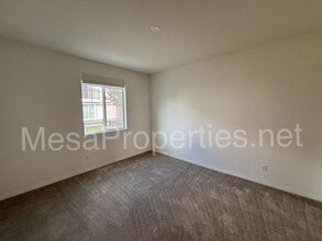 16680 Wyndham Ln in Fontana, CA - Building Photo - Building Photo