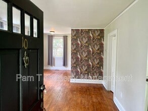 10 W 51st St in Savannah, GA - Building Photo - Building Photo