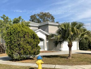 11302 Glenmont Dr in Tampa, FL - Foto de edificio - Building Photo