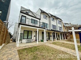 1262 Holbrook Terrace NE in Washington, DC - Building Photo