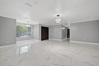 15775 N Miami Ave in Miami, FL - Building Photo - Building Photo