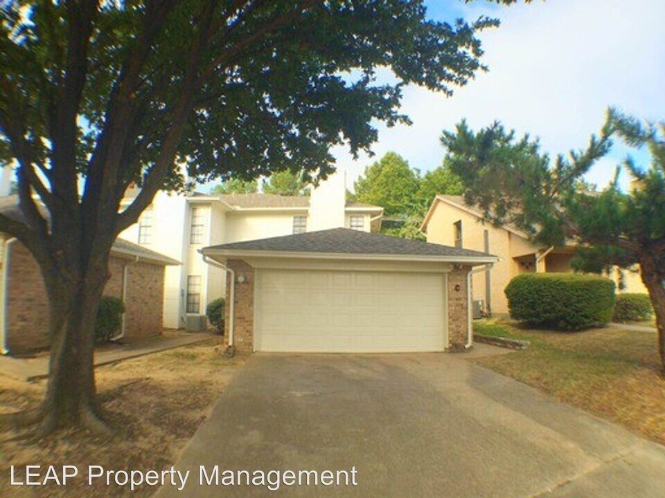 610 Starlinda Ct in Arlington, TX - Building Photo