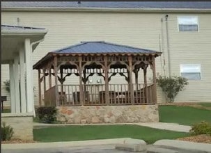 Saxony Apartment Homes in Cookeville, TN - Foto de edificio - Building Photo