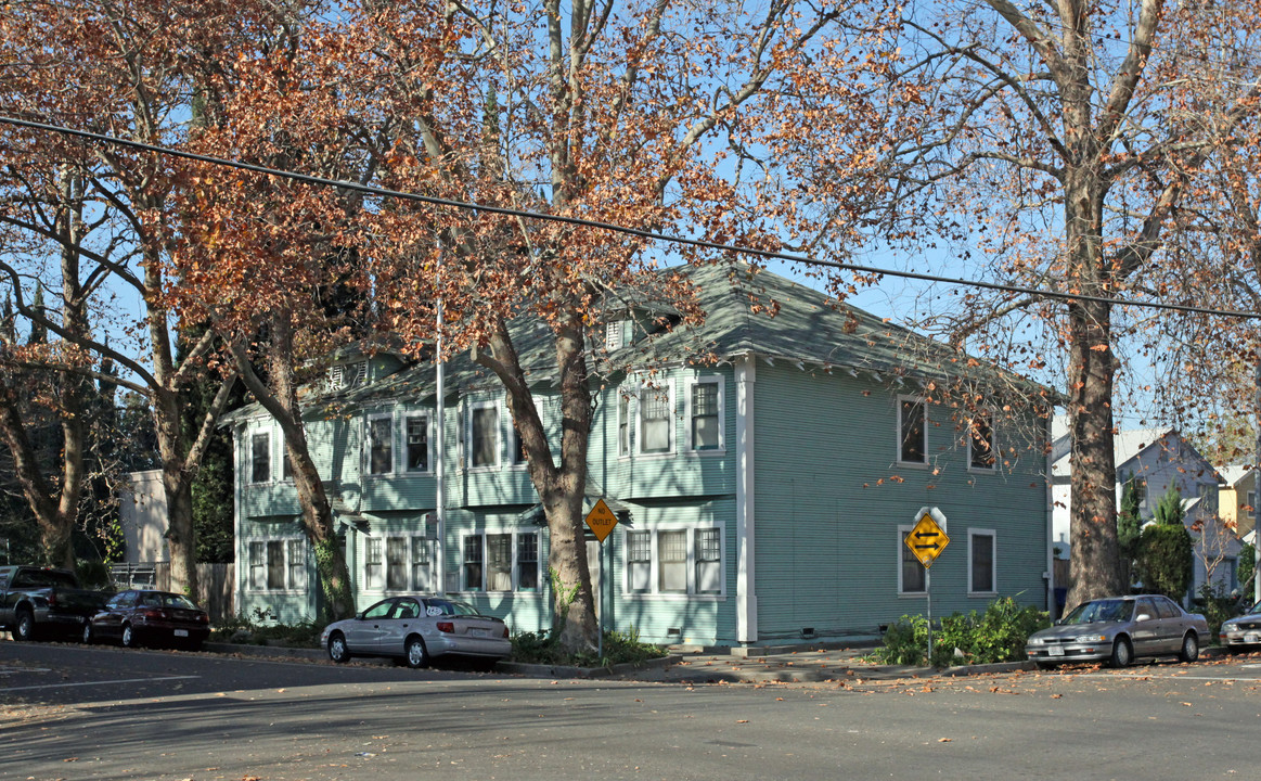 729 E St in Sacramento, CA - Building Photo