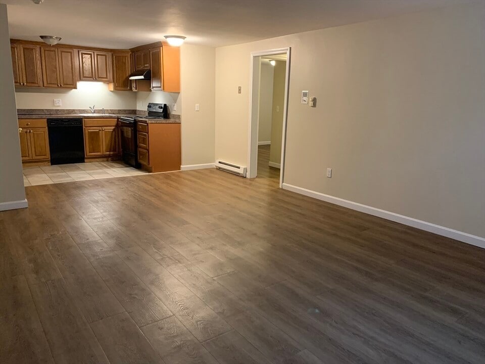 7 Bayberry Rd in Acton, MA - Building Photo