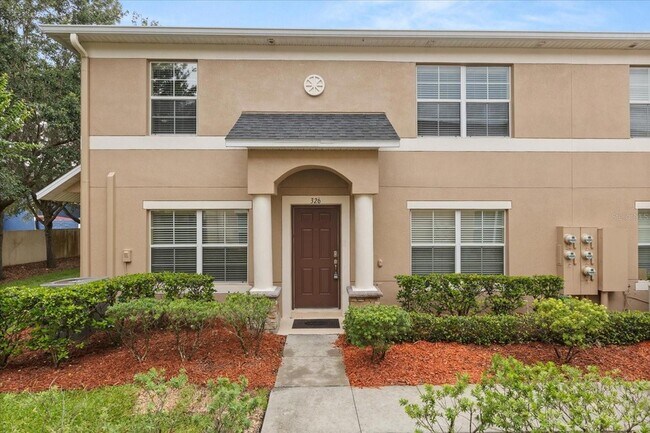 326 Carina Cir