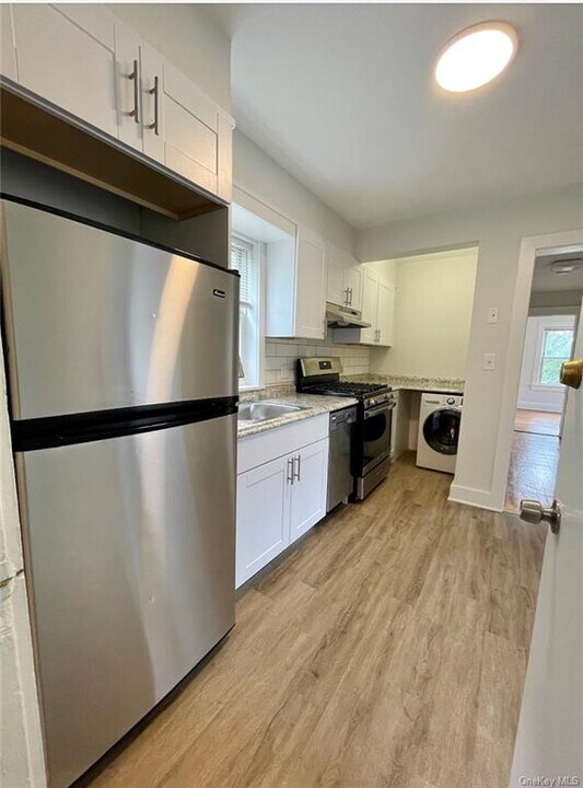 13 Allard Ave-Unit -2 in New Rochelle, NY - Building Photo