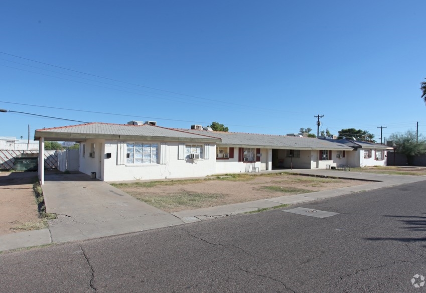 3434 E Willetta St in Phoenix, AZ - Building Photo