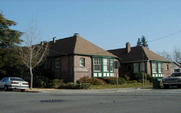 1805 Alameda Ave in Alameda, CA - Building Photo - Building Photo