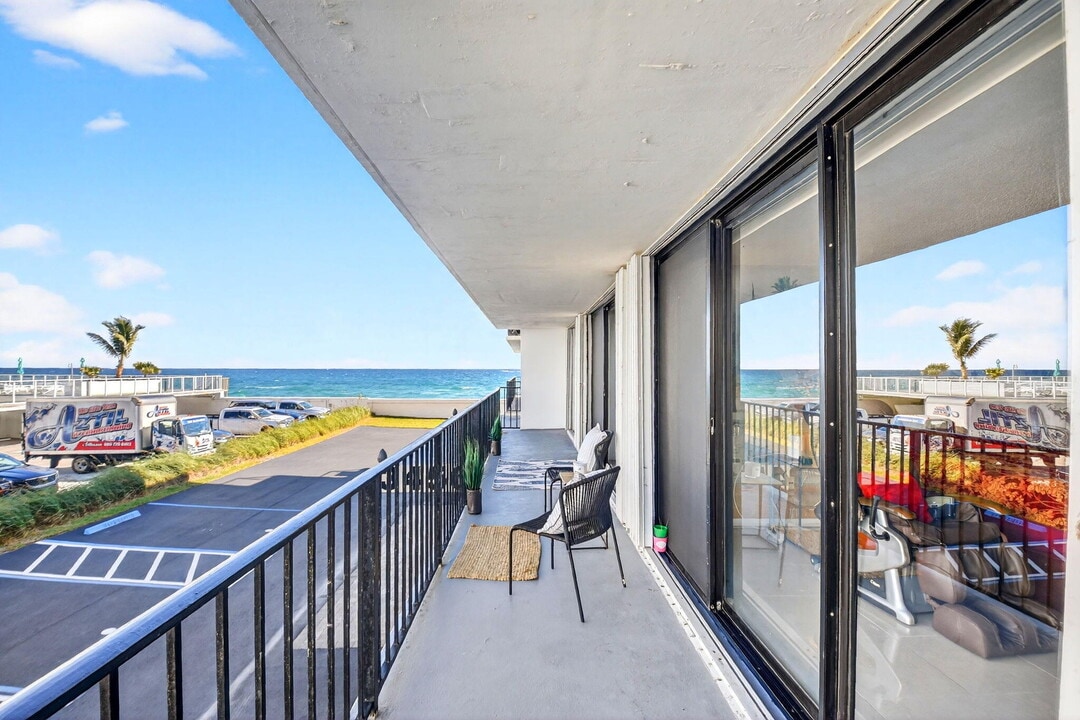 3456 S Ocean Blvd in Palm Beach, FL - Foto de edificio