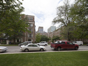 John Evans Buildings in Evanston, IL - Foto de edificio - Building Photo