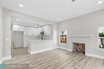 634 37th St in West Palm Beach, FL - Building Photo - Building Photo