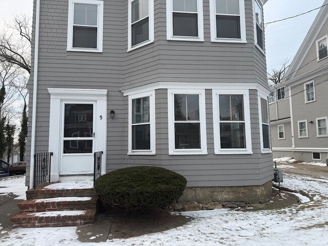 property at 5 Lothrop St