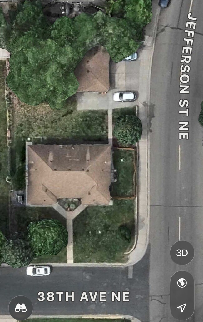 607 38th Ave NE in Columbia Heights, MN - Foto de edificio - Building Photo