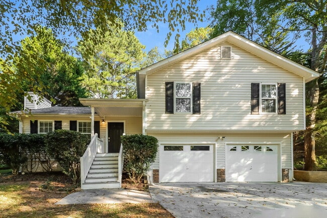 property at 236 Amy Blvd