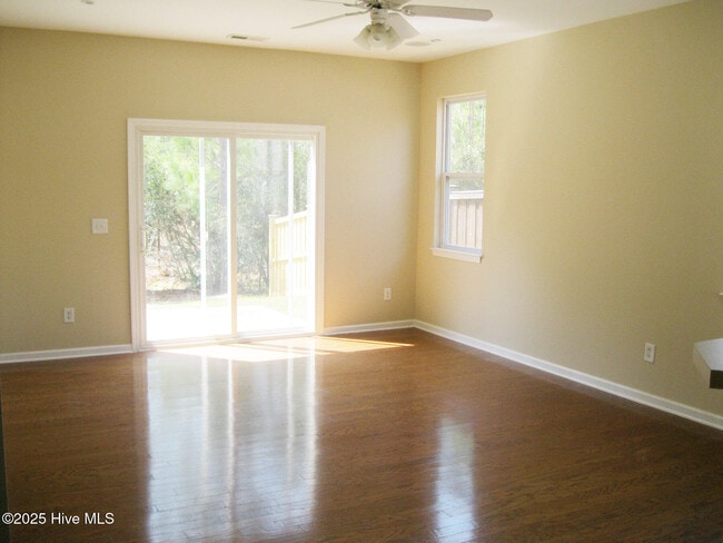 9437 Night Harbor Dr in Leland, NC - Building Photo - Building Photo