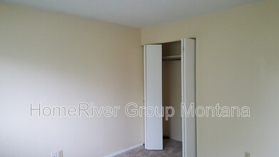 4857 Country Club Ln in Missoula, MT - Building Photo - Building Photo