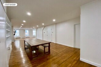 59 Grand St in New York, NY - Building Photo - Building Photo