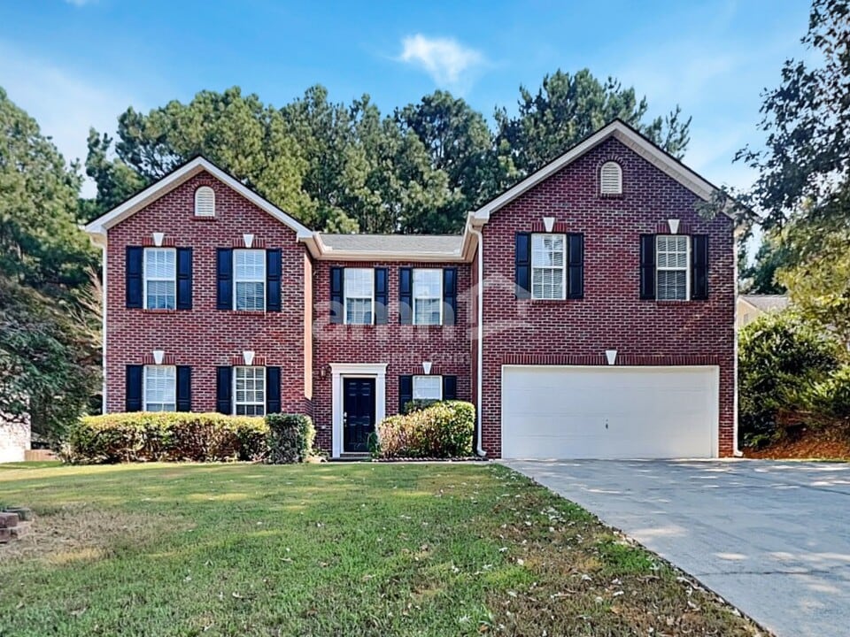 3742 Fryeburg Ln in Snellville, GA - Foto de edificio