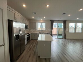 158 Goldback St in Vallejo, CA - Building Photo - Building Photo