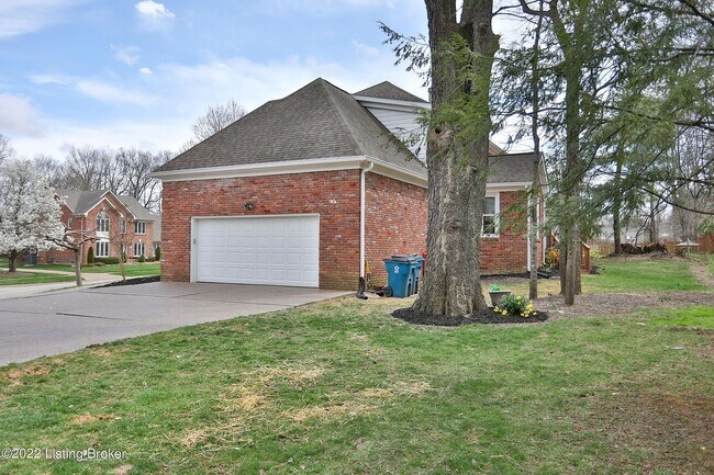 14404 Brook Forest Pl in Louisville, KY - Building Photo - Building Photo