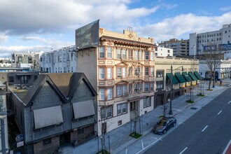 2128 Van Ness in San Francisco, CA - Building Photo - Building Photo