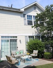 267 S Alder Creek Dr in Romeoville, IL - Building Photo - Building Photo