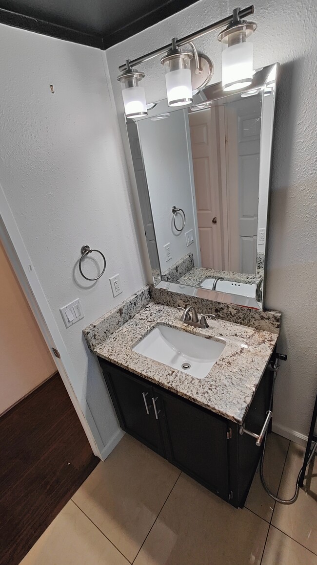 7905 Harwell St in Fort Worth, TX - Building Photo - Building Photo