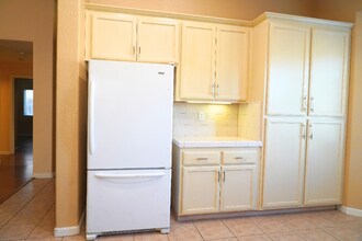 5206 Fawn Hollow Way in Antelope, CA - Building Photo - Building Photo