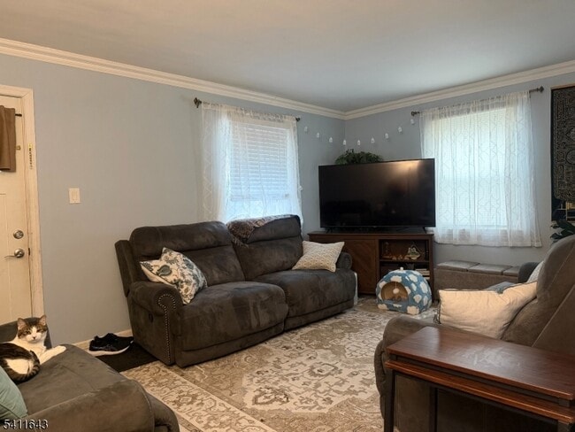 54 Lindale Ct in Clifton, NJ - Building Photo - Building Photo