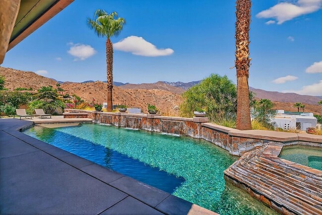 property at 9 Rockcrest