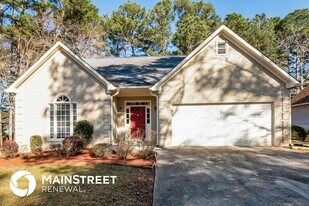 1276 Grindenwald Dr in Jonesboro, GA - Building Photo