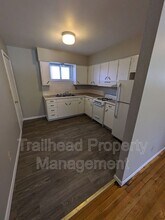 110 S High St in Sugar Creek, MO - Building Photo - Building Photo