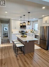 5 Fisher Crescent in Hamilton, ON - Building Photo - Building Photo