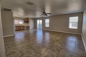 1312 W Calle Libro Del Retrato in Sahuarita, AZ - Building Photo - Building Photo