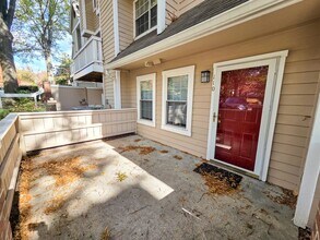 10823 Hampton Mill Terrace in North Bethesda, MD - Building Photo - Building Photo