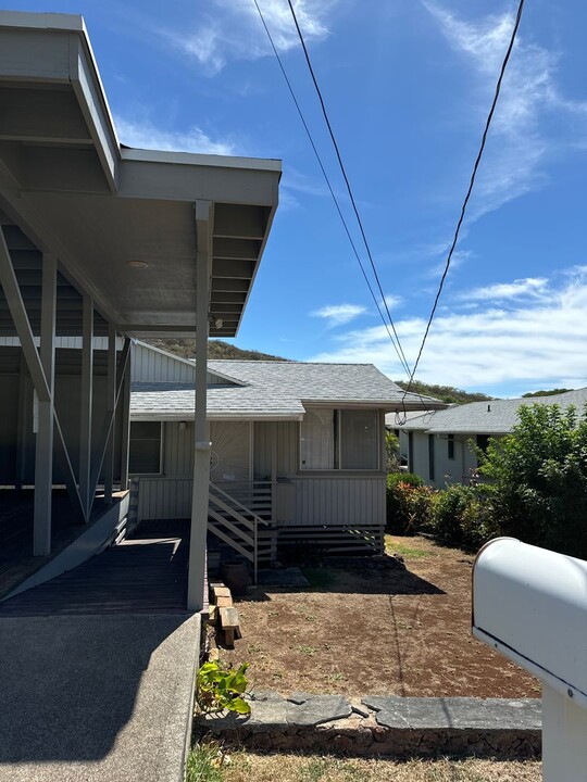 1375 Makaikoa St in Honolulu, HI - Foto de edificio