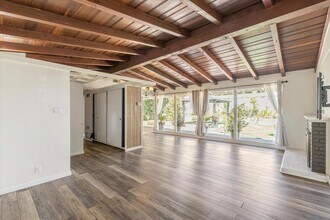 2036 Center Rd in Novato, CA - Building Photo - Building Photo