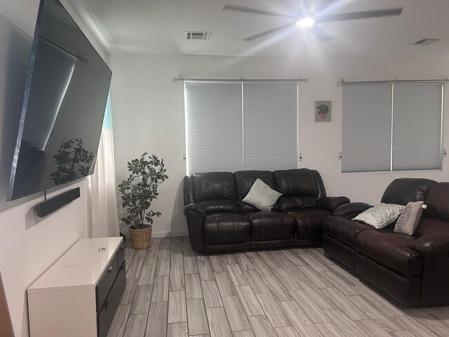 6003 W Camino San Xavier in Glendale, AZ - Building Photo - Building Photo