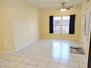 5883 Monroe Rd, Unit 117-B07 in Venice, FL - Building Photo - Building Photo