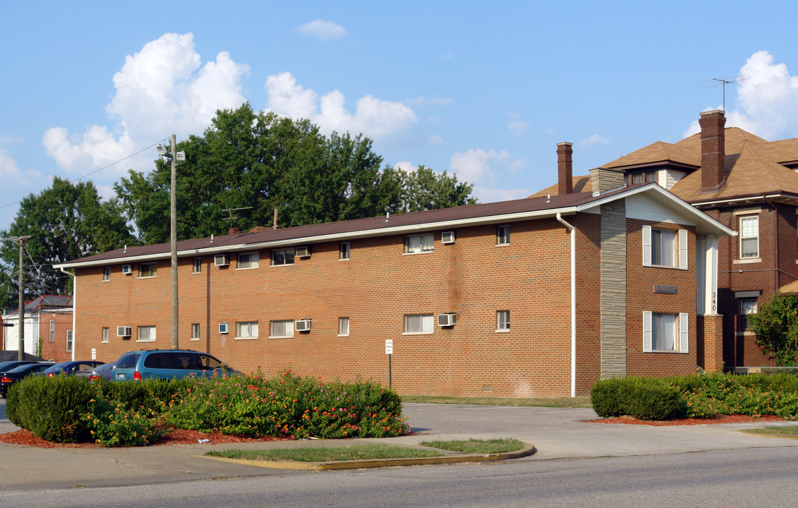 340 6th Ave in Huntington, WV - Building Photo