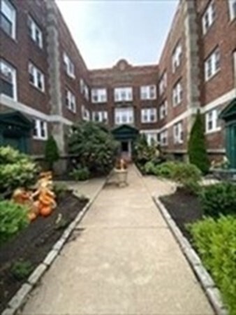 15 Ives St-Unit -24 in Beverly, MA - Building Photo