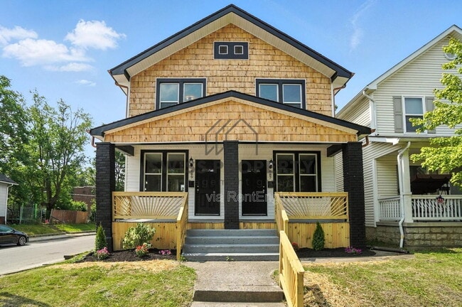 property at 887 E Livingston Ave
